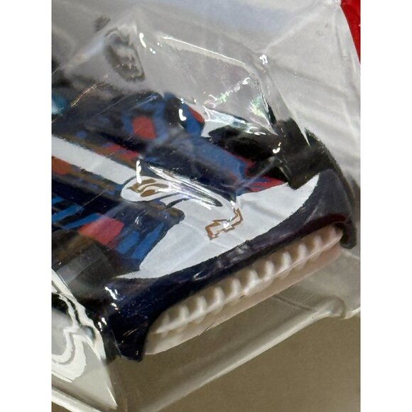 2024 Hot Wheels Chevroleter Treasure Hunt Track Aces Blue White 5/5 - Picture 7 of 10